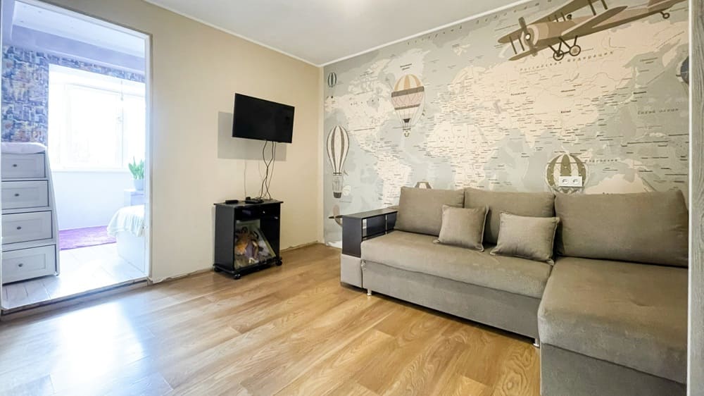 Нестерова 70