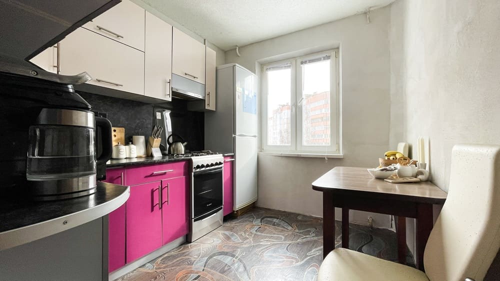 Нестерова 70