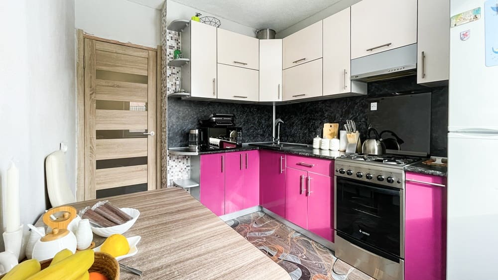 Нестерова 70