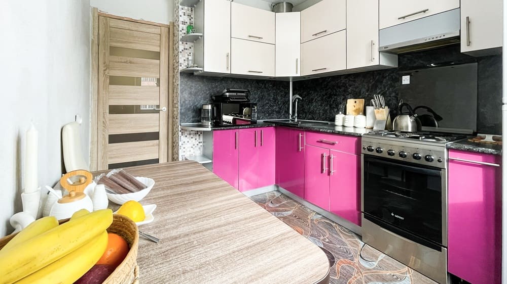 Нестерова 70