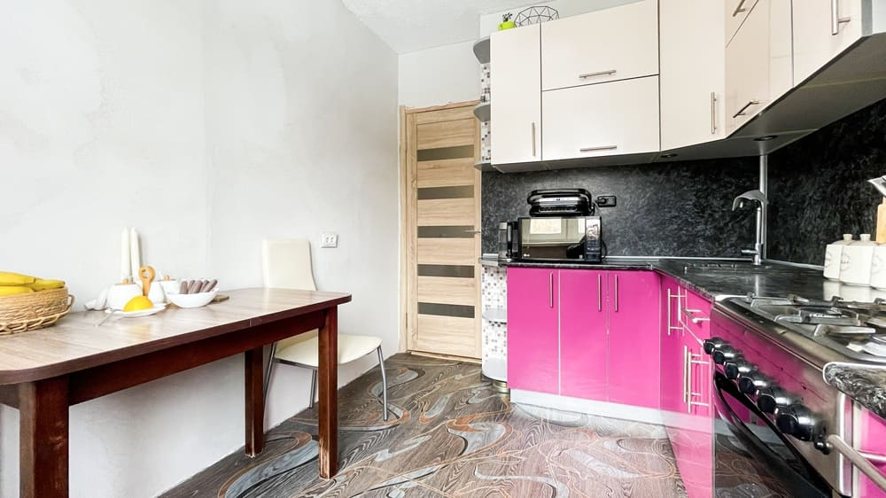 Нестерова 70