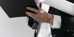 Агент по недвижимости, договор